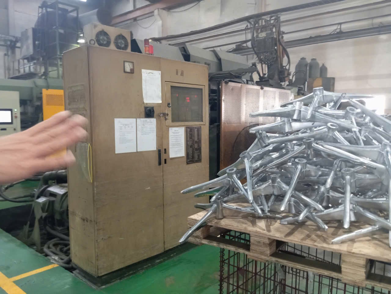 Polishing machines.jpg